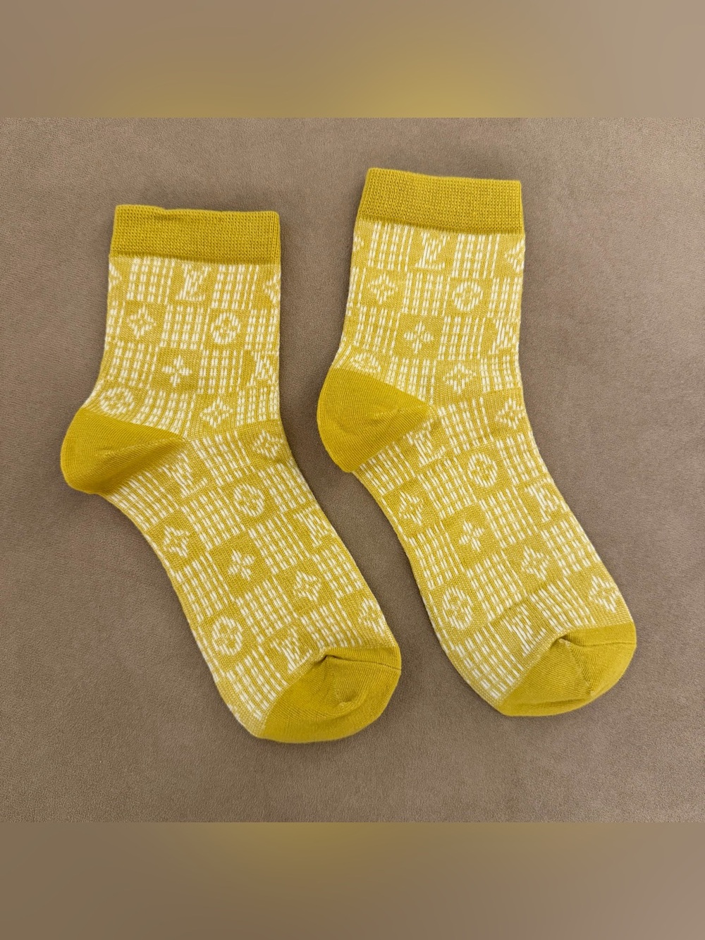 Designer Logo Pattern Knit Socks - Jaune Moutarde / Safran